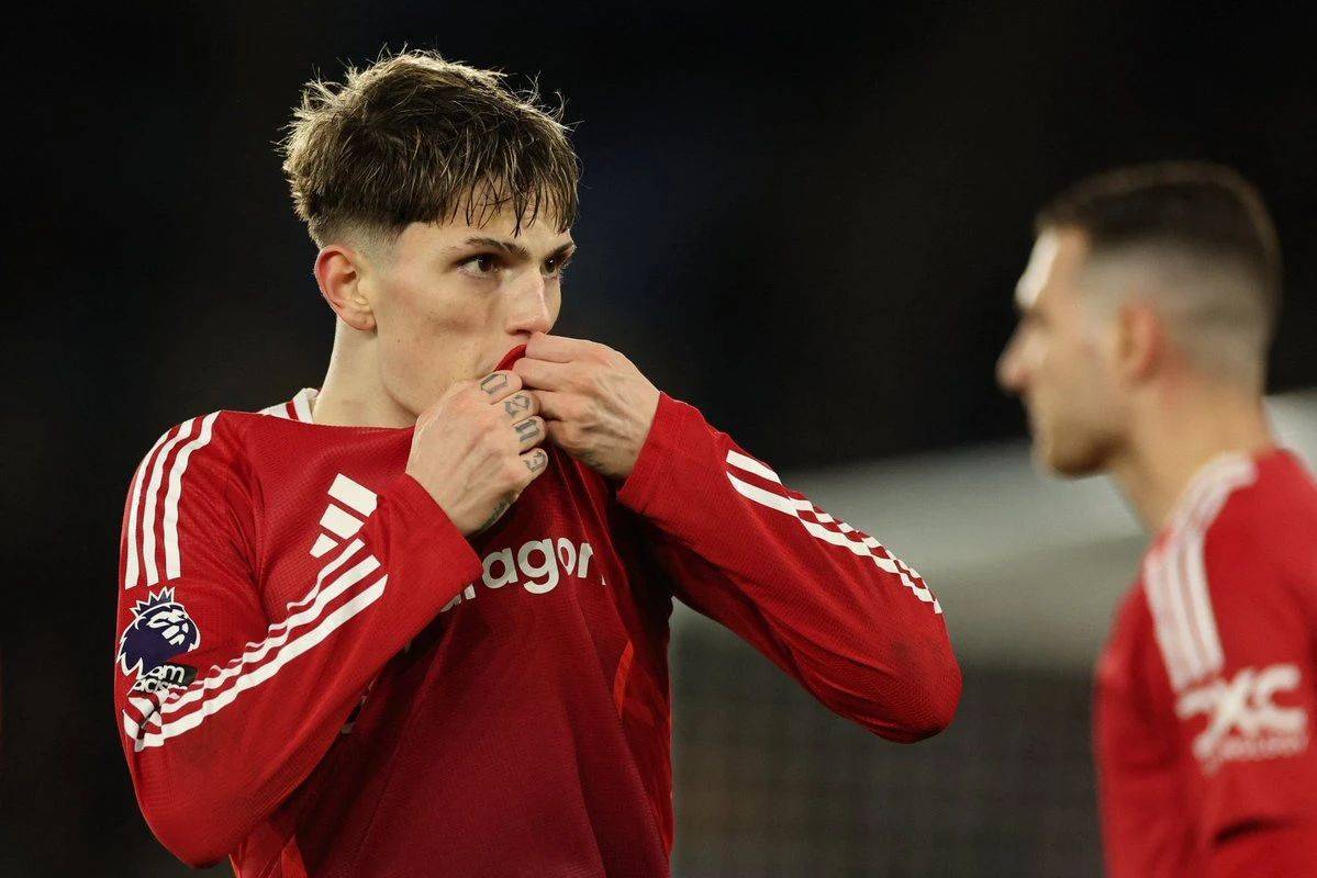 马竞欲5000万回购加纳乔，曝其已同意离开曼联！因儿皇梦不选巴萨