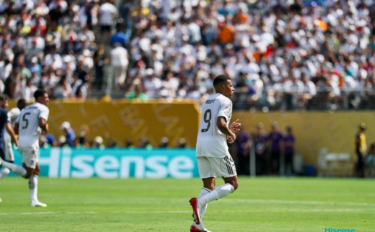 姆巴佩在0比4失利中备受质疑，加盟时机是否不当？